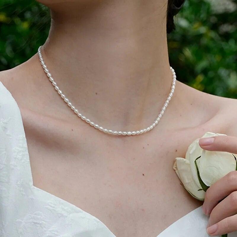 CLASSIC PEARLS NECKLACE