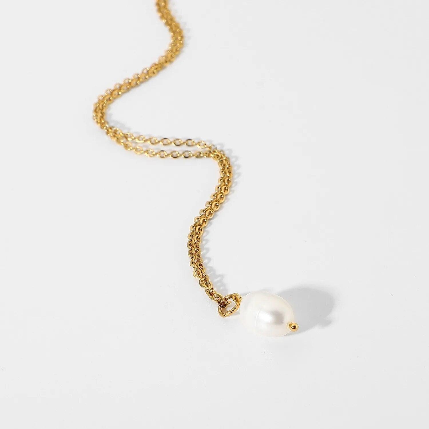 SIMPLE PEARL PENDANT CHAIN